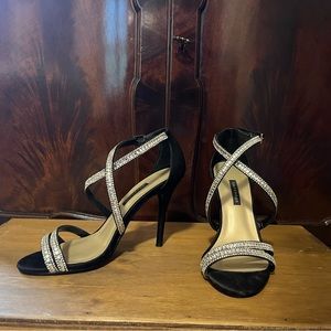 Chaparros Black 7.5 Heels